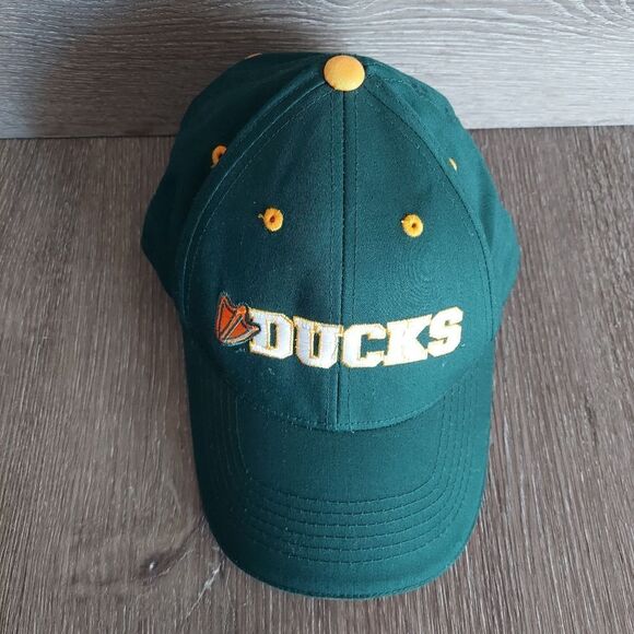 Oregon Ducks University of Oregon Adjustable Hat - Picture 2 of 6